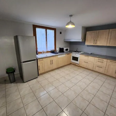 130m T4 Garden And Car Parks - Stade-eurexpo-lyon Apartment *