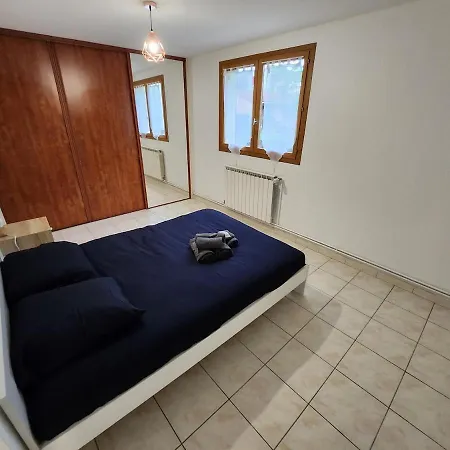 Apartment 130m T4 Garden And Car Parks - Stade-eurexpo-lyon *